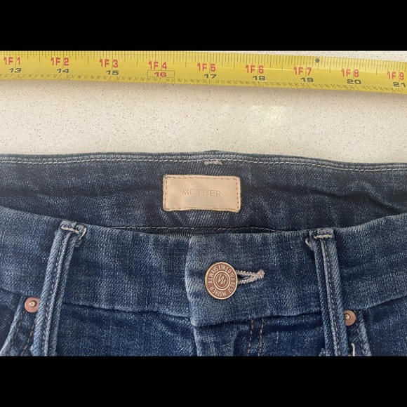 MOTHER Looker Clean Sweep High Waisted Jeans - Picture 6 of 12